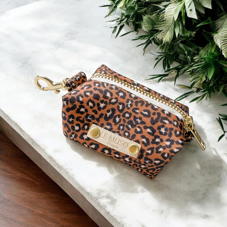 WATERPROOF LEOPARD BAG DISPENSER