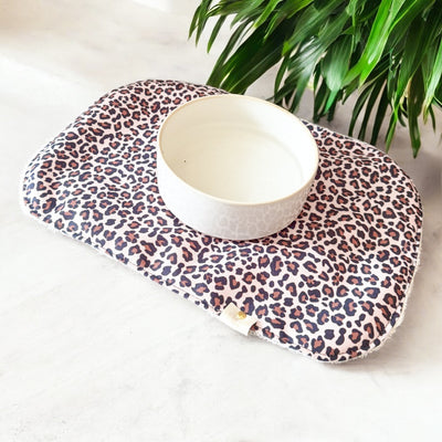 TAPIS DE GAMELLE LÉOPARD IMPERMÉABLE